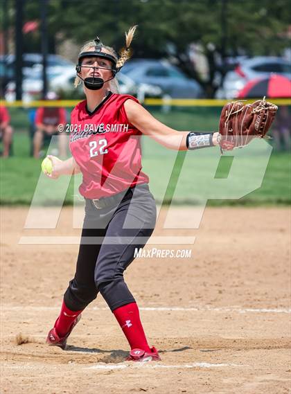 Thumbnail 3 in Muscatine vs Williamsburg (Rick Doran Classic) photogallery.