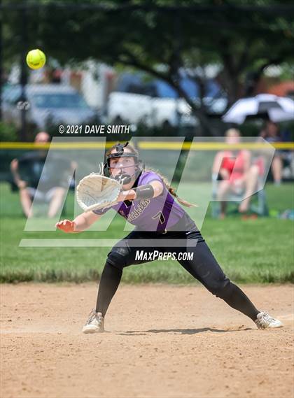 Thumbnail 3 in Muscatine vs Williamsburg (Rick Doran Classic) photogallery.