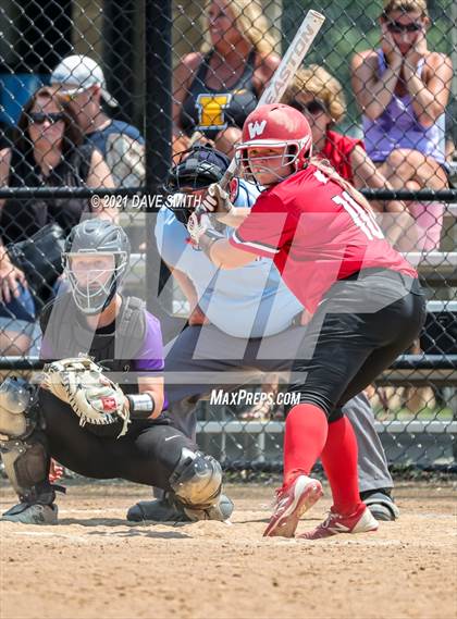 Thumbnail 1 in Muscatine vs Williamsburg (Rick Doran Classic) photogallery.