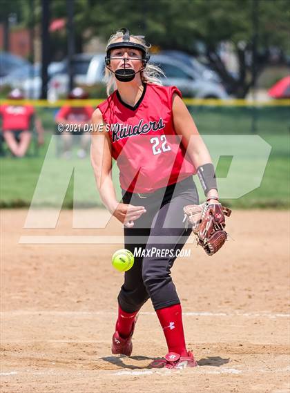 Thumbnail 2 in Muscatine vs Williamsburg (Rick Doran Classic) photogallery.