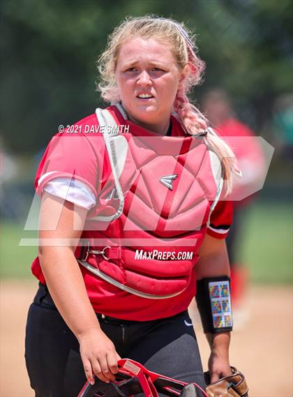 Thumbnail 3 in Muscatine vs Williamsburg (Rick Doran Classic) photogallery.
