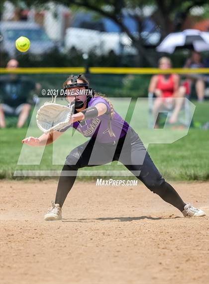 Thumbnail 1 in Muscatine vs Williamsburg (Rick Doran Classic) photogallery.