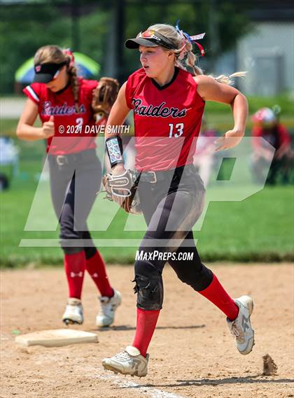 Thumbnail 3 in Muscatine vs Williamsburg (Rick Doran Classic) photogallery.