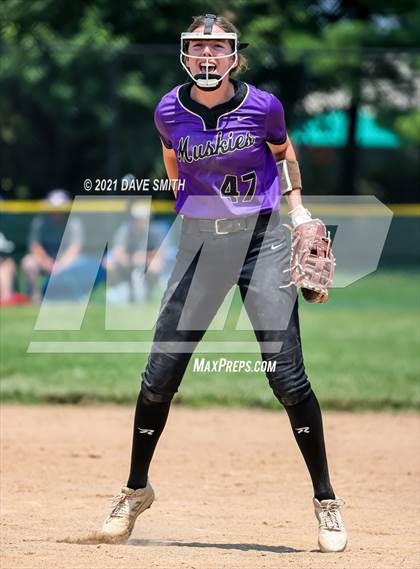 Thumbnail 3 in Muscatine vs Williamsburg (Rick Doran Classic) photogallery.