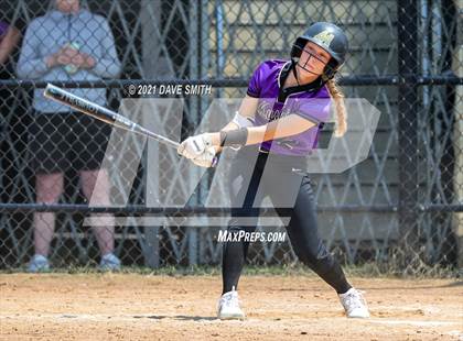 Thumbnail 1 in Muscatine vs Williamsburg (Rick Doran Classic) photogallery.