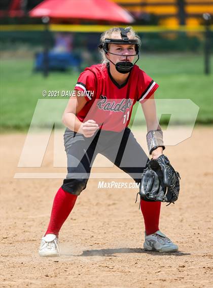 Thumbnail 2 in Muscatine vs Williamsburg (Rick Doran Classic) photogallery.
