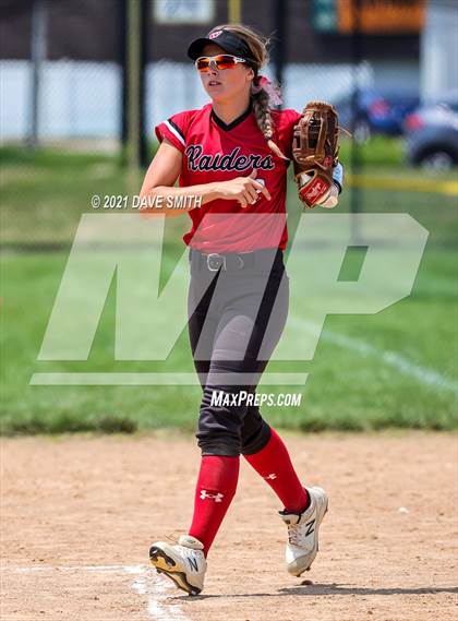 Thumbnail 1 in Muscatine vs Williamsburg (Rick Doran Classic) photogallery.