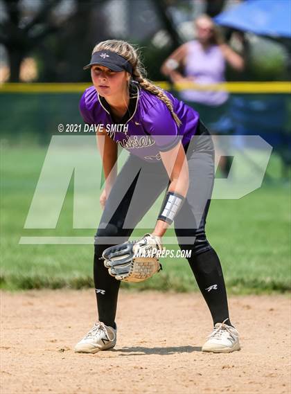 Thumbnail 2 in Muscatine vs Williamsburg (Rick Doran Classic) photogallery.