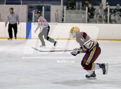 Thumbnail 3 in Oakton vs South Lakes (Reston IceQuest) photogallery.