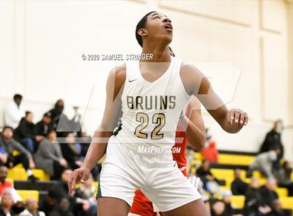 Thumbnail 1 in St. Patrick-St. Vincent vs. San Joaquin Memorial (NorCal Catholic School Challenge) photogallery.
