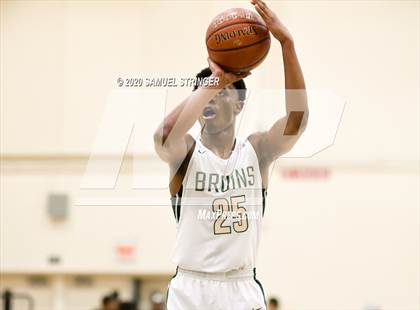 Thumbnail 1 in St. Patrick-St. Vincent vs. San Joaquin Memorial (NorCal Catholic School Challenge) photogallery.