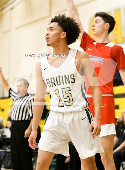 Thumbnail 1 in St. Patrick-St. Vincent vs. San Joaquin Memorial (NorCal Catholic School Challenge) photogallery.