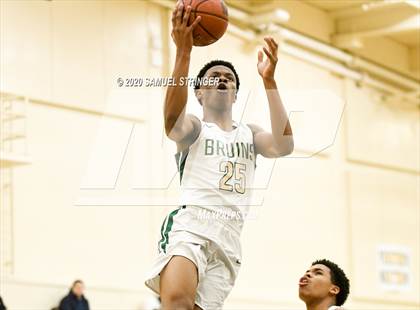 Thumbnail 1 in St. Patrick-St. Vincent vs. San Joaquin Memorial (NorCal Catholic School Challenge) photogallery.
