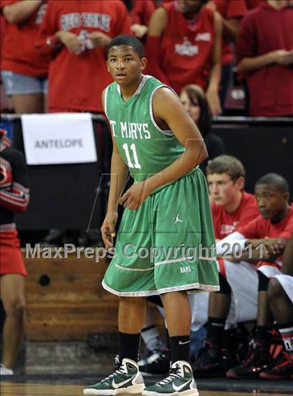 Thumbnail 2 in St. Mary's vs. Antelope (CIF SJS D2 Final) photogallery.