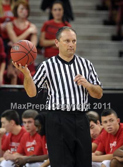 Thumbnail 1 in St. Mary's vs. Antelope (CIF SJS D2 Final) photogallery.