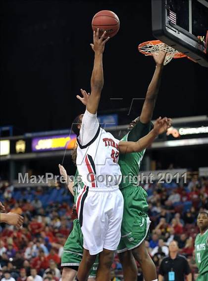 Thumbnail 2 in St. Mary's vs. Antelope (CIF SJS D2 Final) photogallery.