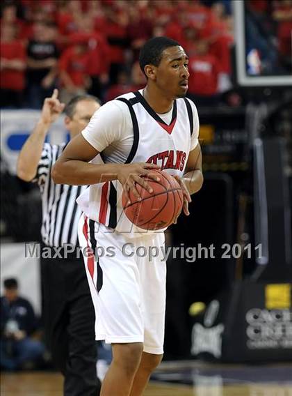 Thumbnail 2 in St. Mary's vs. Antelope (CIF SJS D2 Final) photogallery.