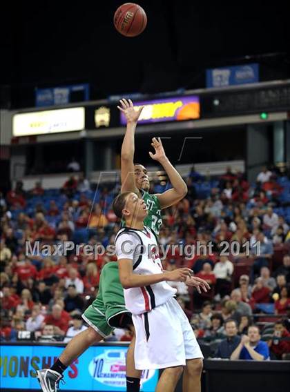 Thumbnail 3 in St. Mary's vs. Antelope (CIF SJS D2 Final) photogallery.
