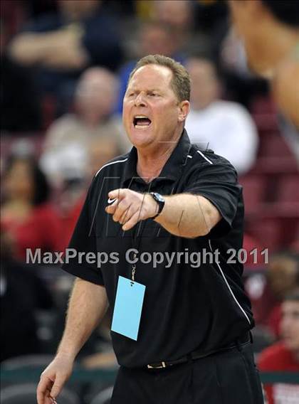 Thumbnail 1 in St. Mary's vs. Antelope (CIF SJS D2 Final) photogallery.