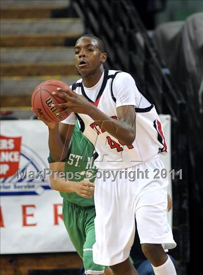 Thumbnail 2 in St. Mary's vs. Antelope (CIF SJS D2 Final) photogallery.