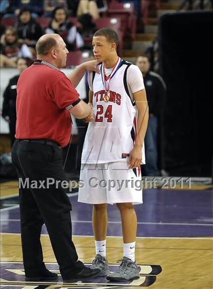 Thumbnail 2 in St. Mary's vs. Antelope (CIF SJS D2 Final) photogallery.