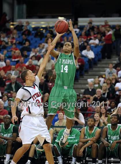 Thumbnail 2 in St. Mary's vs. Antelope (CIF SJS D2 Final) photogallery.