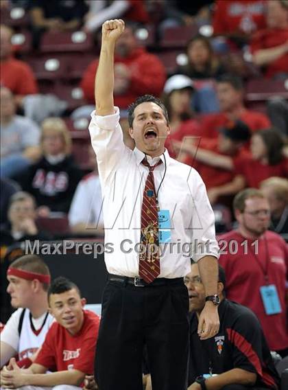 Thumbnail 3 in St. Mary's vs. Antelope (CIF SJS D2 Final) photogallery.