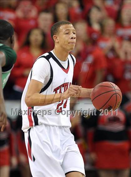 Thumbnail 1 in St. Mary's vs. Antelope (CIF SJS D2 Final) photogallery.