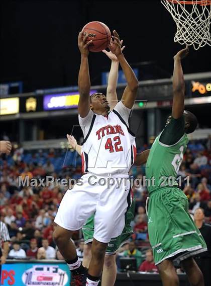 Thumbnail 1 in St. Mary's vs. Antelope (CIF SJS D2 Final) photogallery.