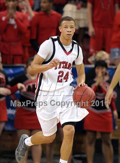 Thumbnail 3 in St. Mary's vs. Antelope (CIF SJS D2 Final) photogallery.
