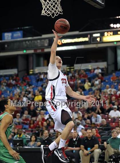 Thumbnail 3 in St. Mary's vs. Antelope (CIF SJS D2 Final) photogallery.