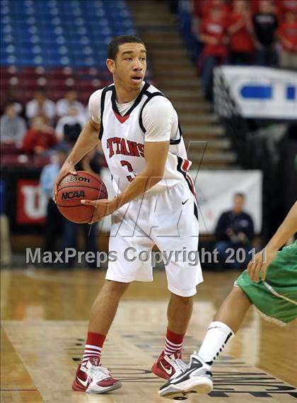 Thumbnail 2 in St. Mary's vs. Antelope (CIF SJS D2 Final) photogallery.