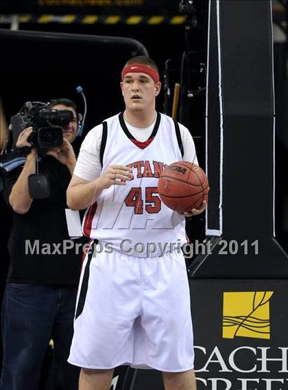 Thumbnail 2 in St. Mary's vs. Antelope (CIF SJS D2 Final) photogallery.