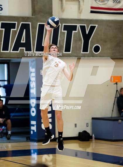 Thumbnail 3 in Huntington Beach vs. Aliso Niguel photogallery.