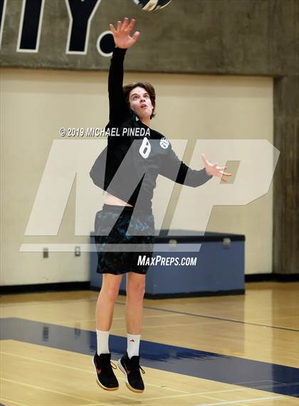 Thumbnail 2 in Huntington Beach vs. Aliso Niguel photogallery.