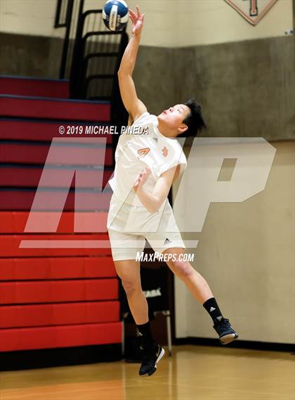Thumbnail 2 in Huntington Beach vs. Aliso Niguel photogallery.