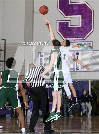 Thumbnail 1 in Strake Jesuit vs. Elliot Christian (St. Hope Elite Classic) photogallery.