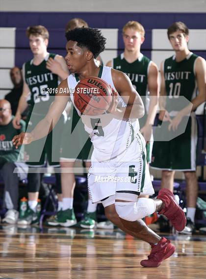 Thumbnail 2 in Strake Jesuit vs. Elliot Christian (St. Hope Elite Classic) photogallery.