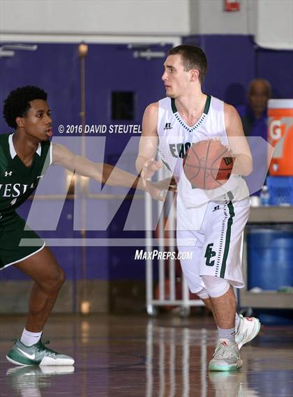 Thumbnail 3 in Strake Jesuit vs. Elliot Christian (St. Hope Elite Classic) photogallery.