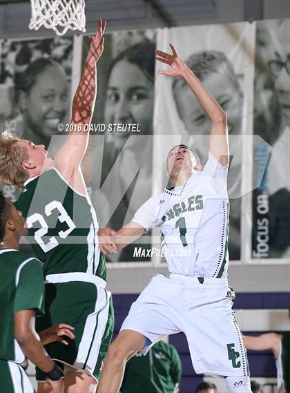 Thumbnail 1 in Strake Jesuit vs. Elliot Christian (St. Hope Elite Classic) photogallery.