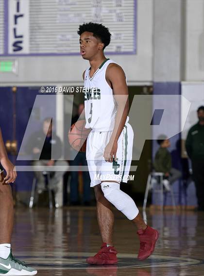Thumbnail 3 in Strake Jesuit vs. Elliot Christian (St. Hope Elite Classic) photogallery.