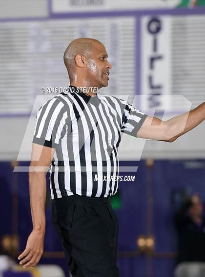 Thumbnail 1 in Strake Jesuit vs. Elliot Christian (St. Hope Elite Classic) photogallery.