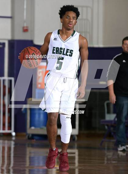 Thumbnail 1 in Strake Jesuit vs. Elliot Christian (St. Hope Elite Classic) photogallery.