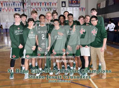 Thumbnail 3 in Strake Jesuit vs. Elliot Christian (St. Hope Elite Classic) photogallery.