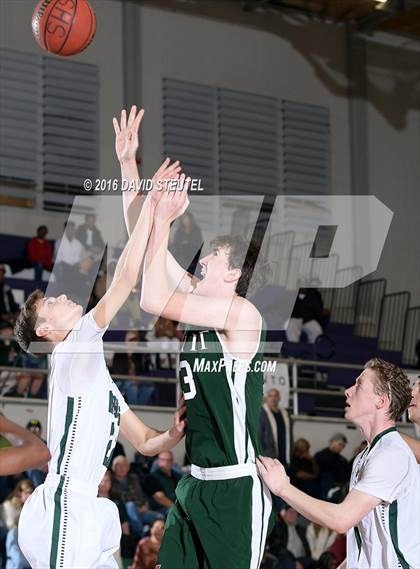 Thumbnail 3 in Strake Jesuit vs. Elliot Christian (St. Hope Elite Classic) photogallery.