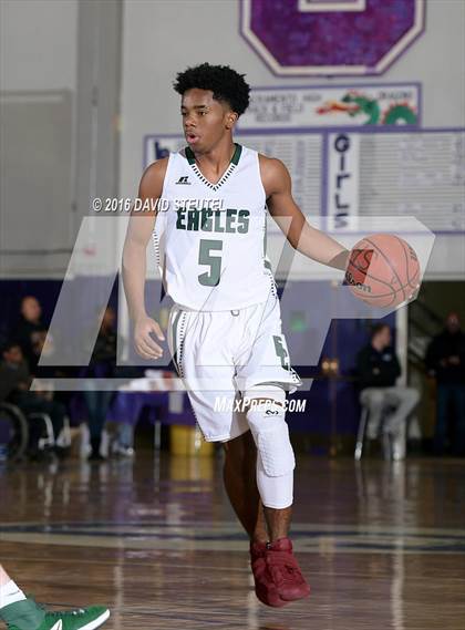 Thumbnail 2 in Strake Jesuit vs. Elliot Christian (St. Hope Elite Classic) photogallery.