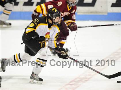 Thumbnail 3 in St. Joseph vs. Amity (CIAC Division 2 Final) photogallery.