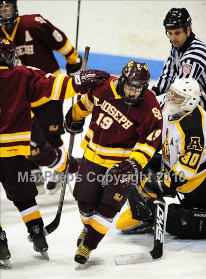Thumbnail 3 in St. Joseph vs. Amity (CIAC Division 2 Final) photogallery.