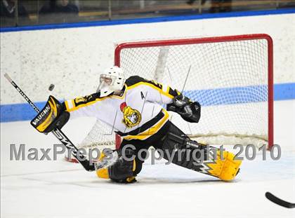 Thumbnail 2 in St. Joseph vs. Amity (CIAC Division 2 Final) photogallery.
