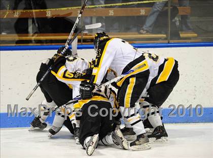 Thumbnail 2 in St. Joseph vs. Amity (CIAC Division 2 Final) photogallery.